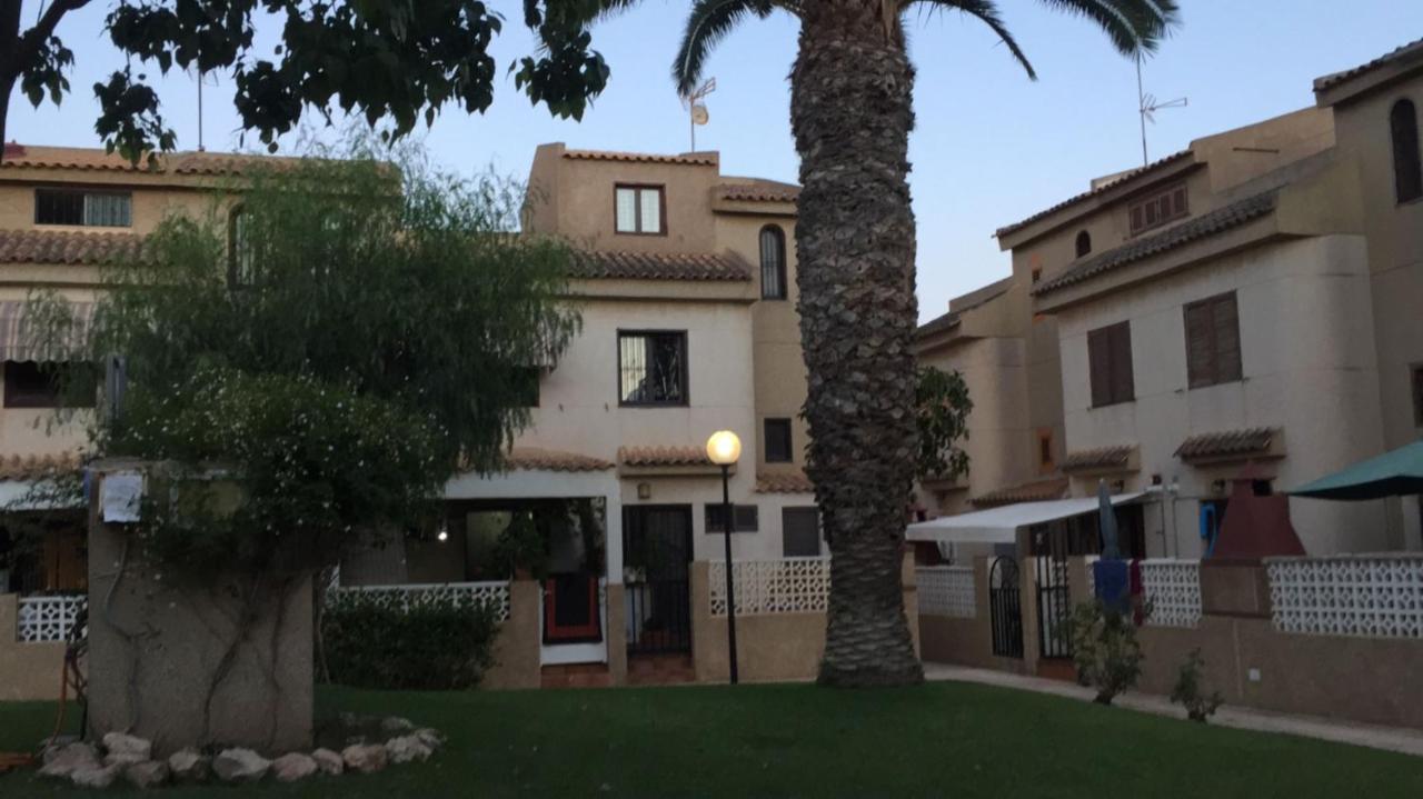 Despertar En Torrevieja Villa Kültér fotó